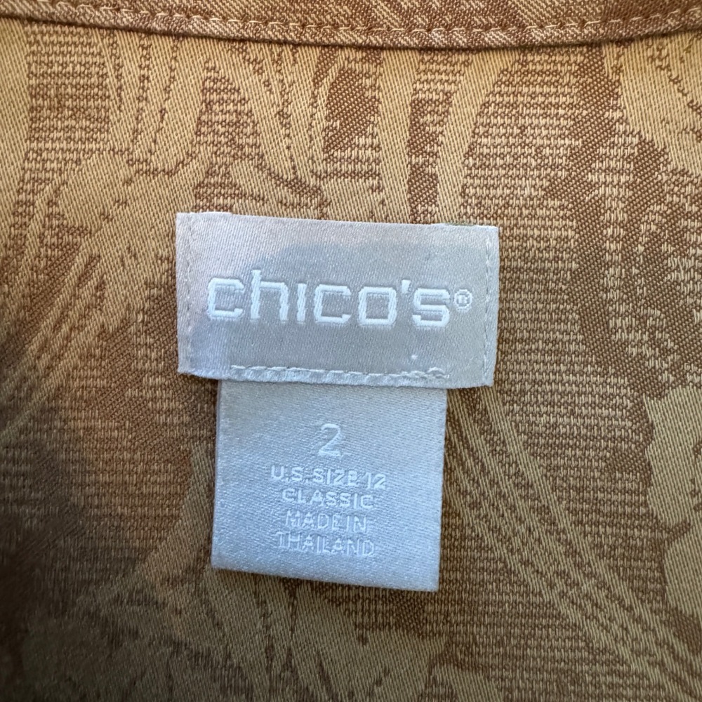 Chico's No Iron Chic Stretch Floral‎ Damask Shirt Tan - Picture 9 of 14